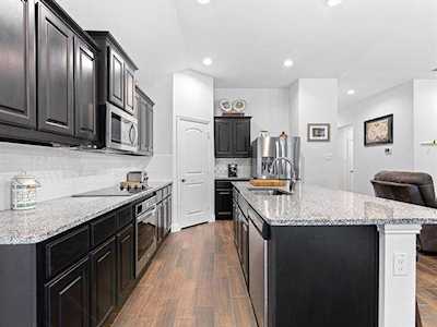 617 Bayonet Drive Fort Worth, TX 76108