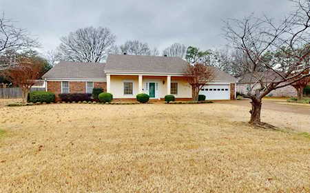 3045 Circle Gate Dr Germantown, TN 38138