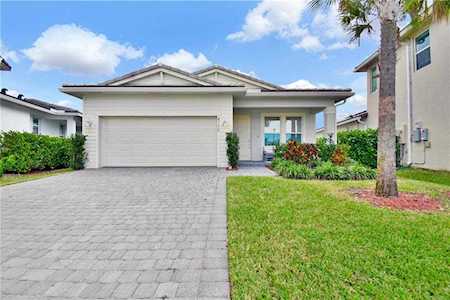 4110 Bonita Way Deerfield Beach, FL 33064