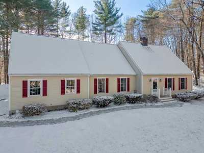 15 Throne Hill Rd Groton, MA 01450