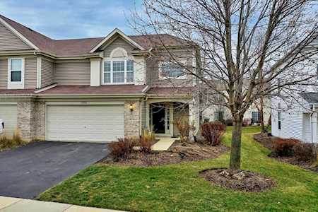 590 Yorkshire Ln Pingree Grove, IL 60140