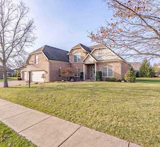 2199 Pebble Beach Drive Newburgh, IN 47630
