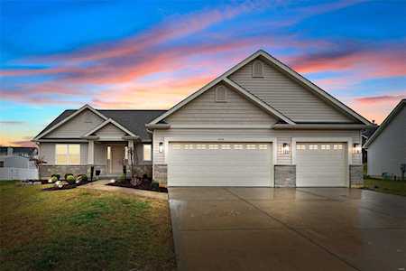 684 Lost Canyon Blvd Wentzville, MO 63385
