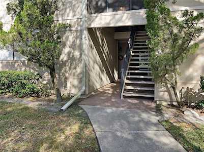 6010 Laketree Ln #J Temple Terrace, FL 33617