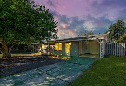 803 53rd Avenue Dr W Bradenton, FL 34207