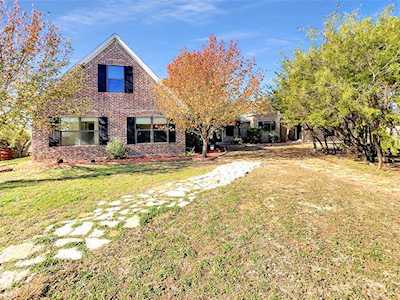 1340 Robyn Road Azle, TX 76020