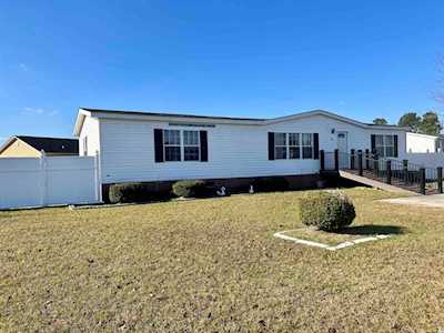 201 Pepperberry Ct. Conway, SC 29526