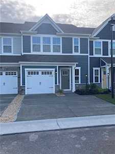 1613 Songbird Ln Chesapeake, VA 23323