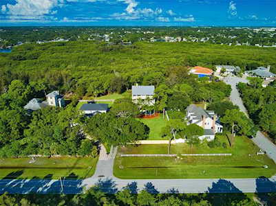 9270 San Martin Blvd NE St. Petersburg, FL 33702