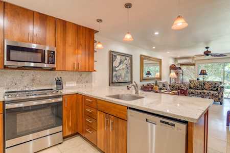 4909 Lower Honoapiilani Rd #C2C Lahaina, HI 96761