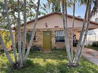 14150 N Bayshore Dr Madeira Beach, FL 33708