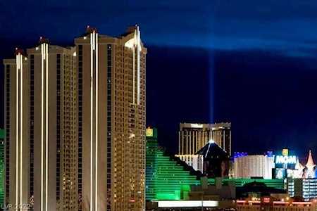 135 E Harmon Ave #1801&1803 Las Vegas, NV 89109