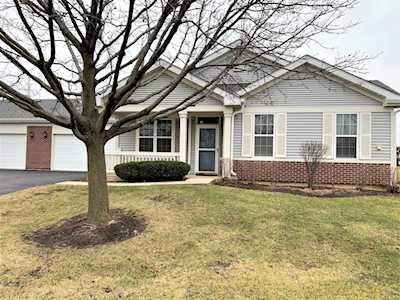 21449 Lake St Clair Dr Crest Hill, IL 60403
