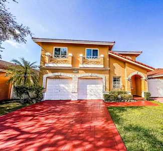 14532 NW 88th Pl Miami Lakes, FL 33018