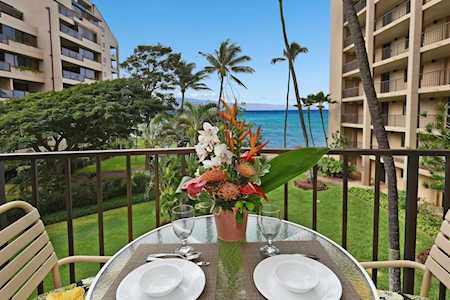4327 Lower Honoapiilani Rd #302B Lahaina, HI 96761