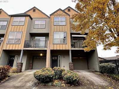 614 NE 84th CIR Vancouver, WA 98665