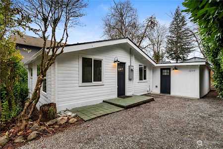 26519 221st Place SE Maple Valley, WA 98038