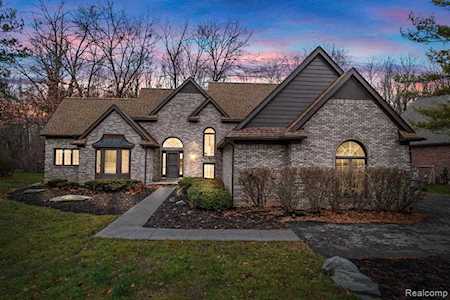 8479 Pine Cove Commerce Twp, MI 48382