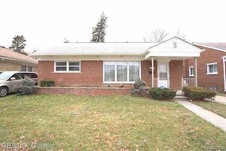 13320 Burton Oak Park, MI 48237