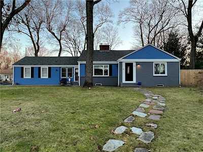 448 Squantum Dr Warwick, RI 02888