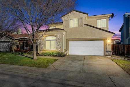 207 Muckross Abbey Court Lincoln, CA 95648