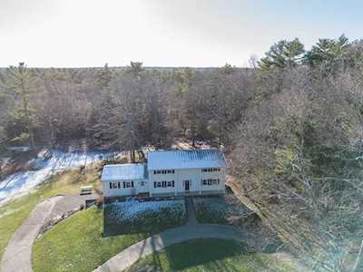 24 Forest Park Drive(Dead End) Lakeville, MA 02347