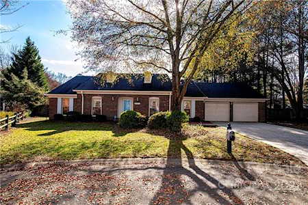 6311 English Elm Ct Charlotte, NC 28277