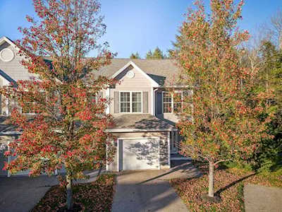 17 Hillside Ln Newmarket, NH 03857