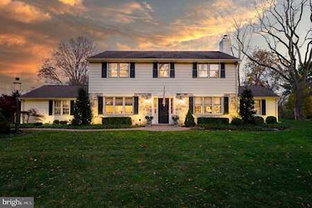 1 Thornpath Ln Rose Valley, PA 19063