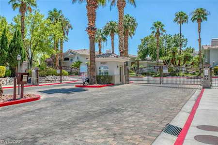1401 Red Crest Ln #201 Las Vegas, NV 89144