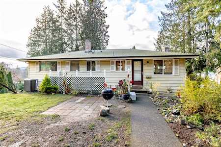 29 NW Tracy Ave Bremerton, WA 98311