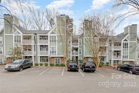 2510 Cranbrook Ln Charlotte, NC 28207