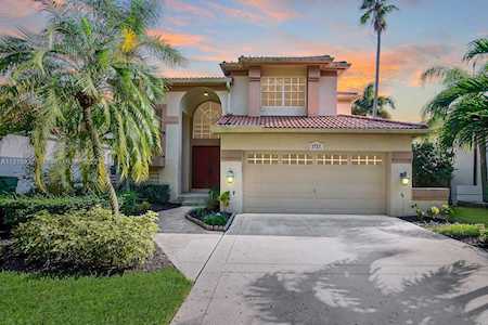 2727 Rio De Janeiro Ave Cooper City, FL 33026