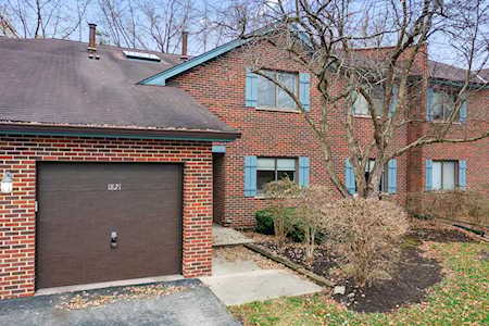 1821 Portsmouth Dr #A Lisle, IL 60532