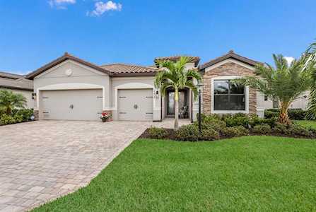 17818 Polo Trail Lakewood Ranch, FL 34211