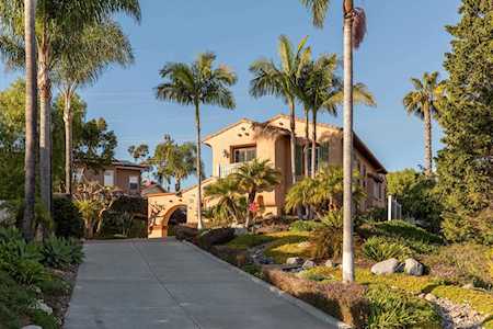 562 Kristen Court Encinitas, CA 92024