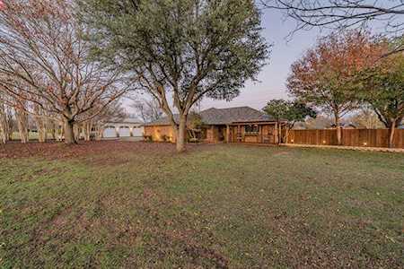 34 Rancho Drive N Fort Worth, TX 76244