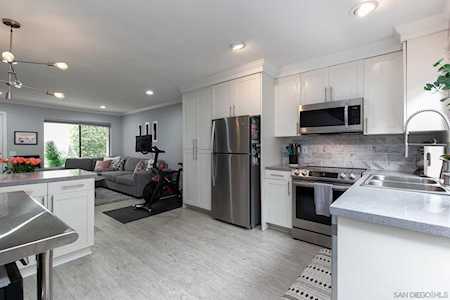 8462 Via Sonoma #41 La Jolla, CA 92037