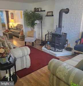 11 Fomalhaut Ave Blackwood, NJ 08012