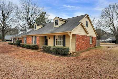 1258 Brookside Dr Germantown, TN 38138