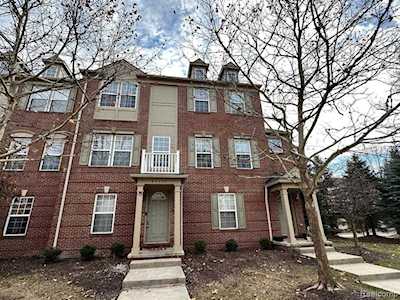 44737 Gwinnett Novi, MI 48377
