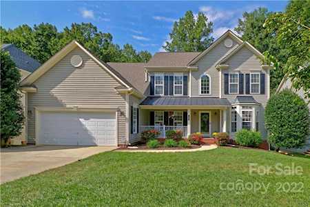 129 Crimson Orchard Dr Mooresville, NC 28115