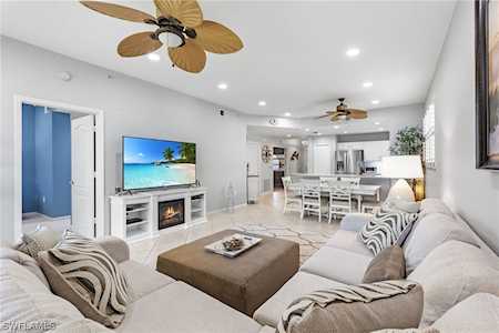 6824 Sterling Greens Pl #3201 Naples, FL 34104