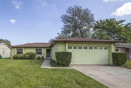 11105 Maxton WAY N Pinellas Park, FL 33782