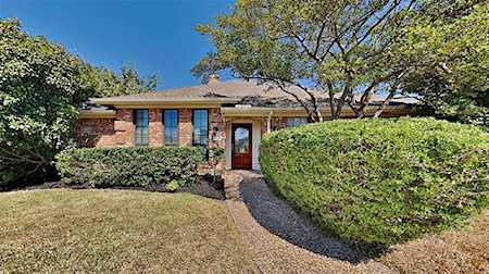 1204 Sycamore Drive Carrollton, TX 75007