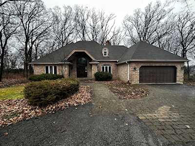 471 Spring Cress Ln West Chicago, IL 60185