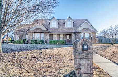 17 Hummingbird Loop Atoka, TN 38004