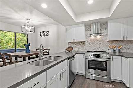 22277 Vista Verde Dr Lake Forest, CA 92630