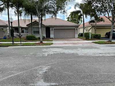 1933 Sirius Ln Weston, FL 33327