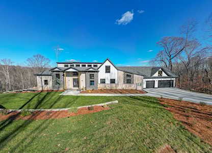 1043 Sioux Trail Pegram, TN 37143